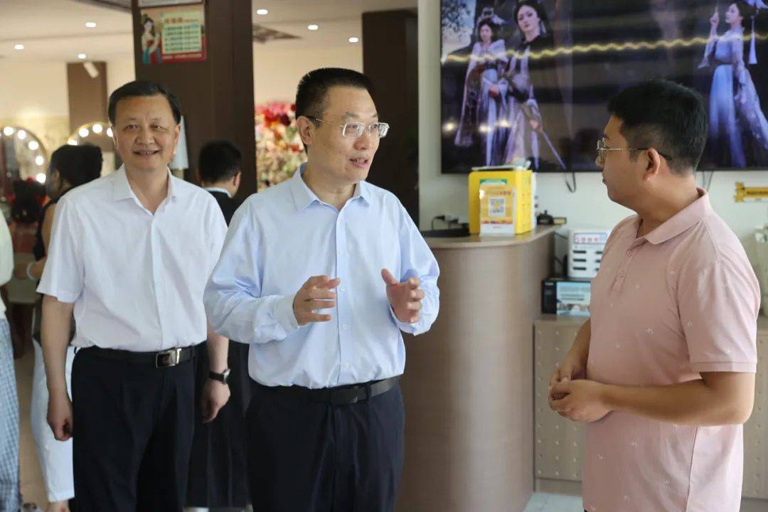 高建立到龙亭区调研